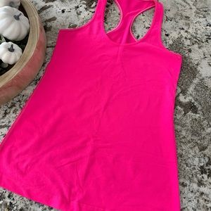 Lululemon top